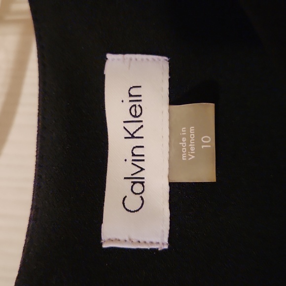 Dress - Picture 3 of 5